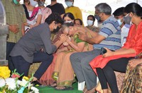 Nagarjuna Pays Condolences to Sirivennela Seetharama Sastry